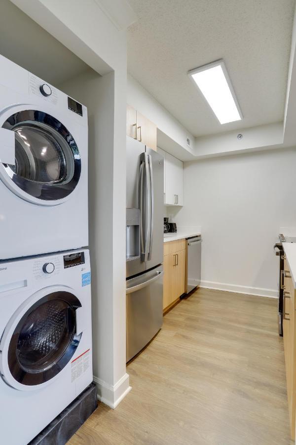 Modern & Charming Apt With Rooftop @Pentagon City Arlington Exterior photo